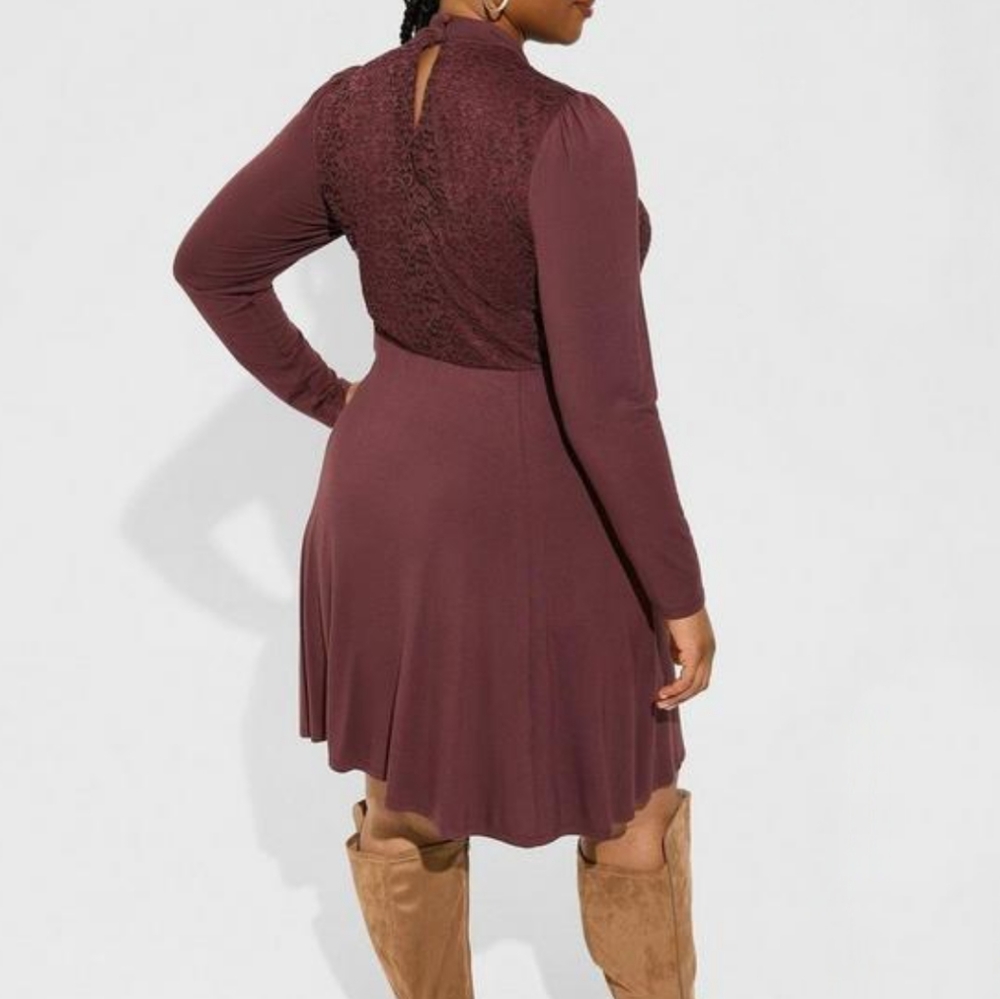 Torrid Super Soft Lace Bodice Dress with pockets Size 2, 2X, 18/20 - Picture 3 of 8